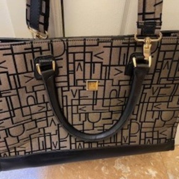 Authentic Diane Von Furstenberg Should Bag Purse - Picture 2 of 3